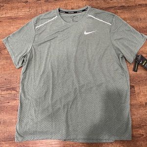 Nike shirt Mens XL